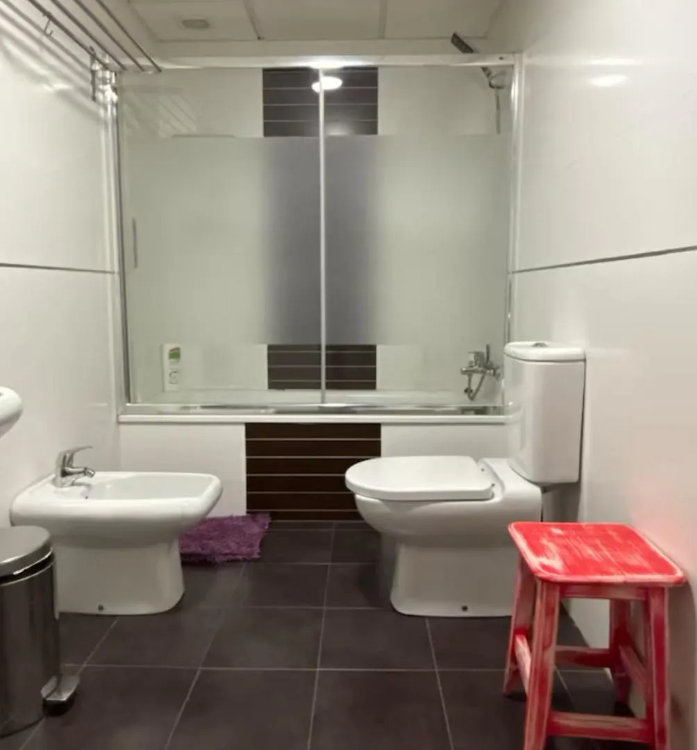 Master Room With Office And Private Bathroom Granada Homestay